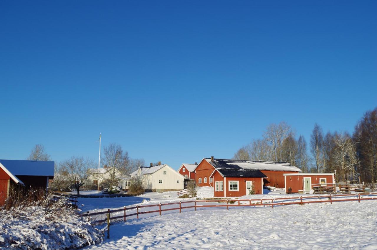 Ekereds Gardsstuga Dalstorp Exterior photo